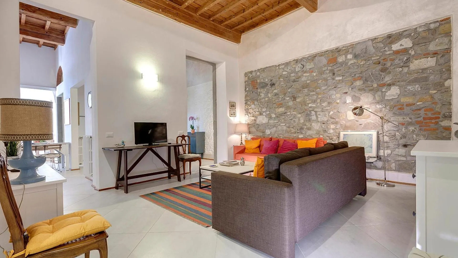 Route26 - Florence Apartment